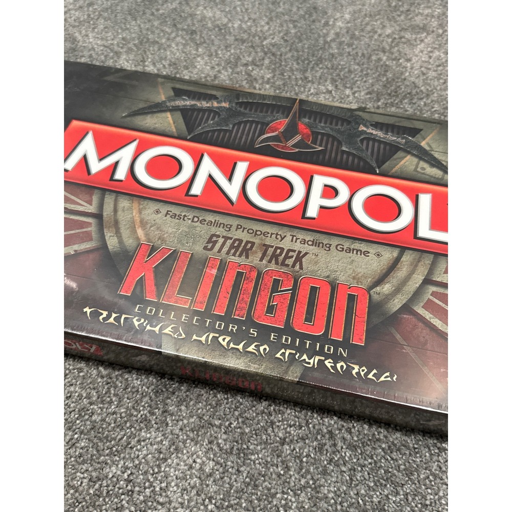 Star Trek Klingon Monopoly Collector's Edition Board Game Bilingual New‎ Sealed - Picture 2 of 6
